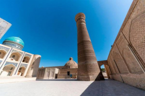 Mekhtar famili 18th century old hause historical UNESCO HERITAGE List 1 minutes to Bukhara Old Town Square Est-Since 1826 Free Laundry for Walk in Guest PARKING, COZY ROOM, BEST LOCATION AND STRONG WI